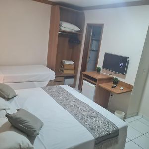 Quarto para três pessoas
